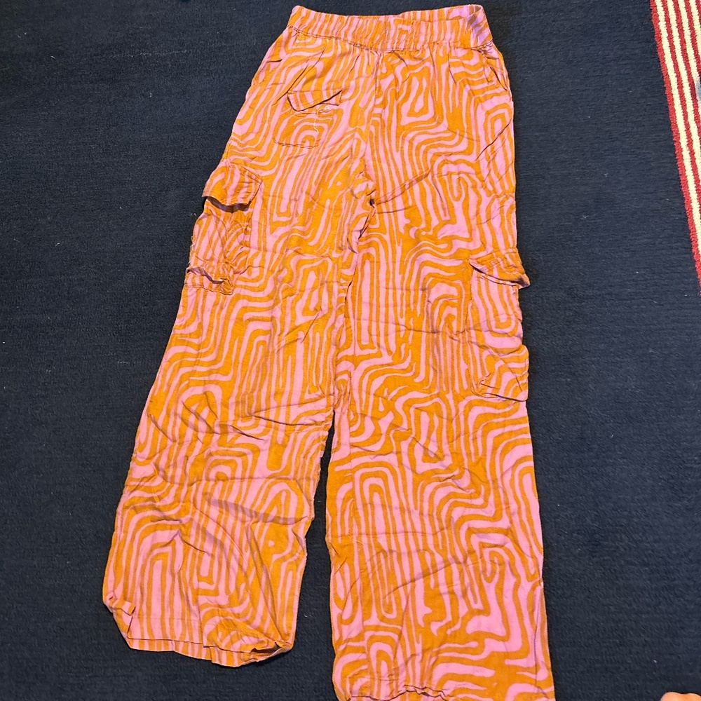 Urban Outfitters Sophie Printed Pants, Size Medium